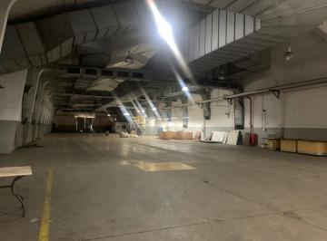 Comercial · 2600m² · 5 Vagas · Galpão Em Santana, São José Dos Campos/sp de 0 m² Para Locação R$48.000,00/mes