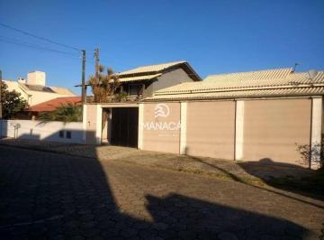 Casa · 380m² · 4 Quartos · Casa Em Tabuleiro, Barra Velha/sc de 380 m² 4 Quartos À Venda por R$1.750.000