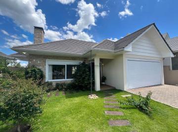 Casa · 205m² · 3 Quartos · 2 Vagas · Impecável Casa À Venda No Royal Country