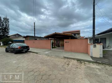 Casa · 206m² · 5 Quartos · 3 Vagas · Casa Pronta Para Morar Em Balneario Picarras Sc