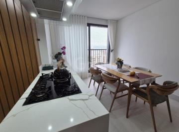 02 · Apartamento de 79 m² Com 2 Suítes No Estreito