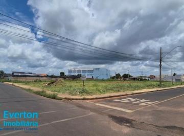 Foto 01 · Área Com 1800 m² No Bairro Aclimação Em Uberlândia - Mg