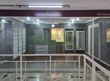 Comercial · 38m² · Loja Para Locação Em Petrópolis, Centro