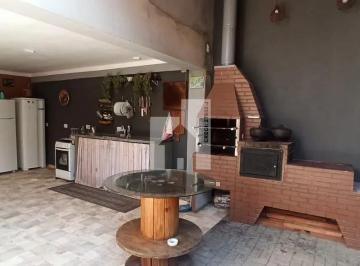 Casa · 220m² · 3 Quartos · 6 Vagas · Casa Em Jardim Colônia, Jundiaí/sp de 220 m² 3 Quartos À Venda por R$830.000ou Para Locação R$7