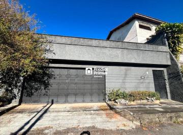 Casa · 241m² · 5 Quartos · Casa Em Braunes, Nova Friburgo/rj de 241 m² 5 Quartos À Venda por R$980.000