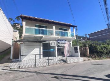Casa · 241m² · 2 Quartos · Casa Em Varginha, Nova Friburgo/rj de 241 m² 2 Quartos À Venda por R$970.000