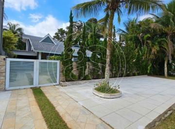 Casa · 330m² · 4 Quartos · 5 Vagas · Casa Residencial À Venda E Locação Em Riviera de São Lourenço, Com 330 m² Útil E 550 m² Total!