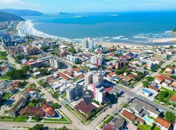e2e1ec33827395f71d5eaf147703ee6a.jpg · Casa Com 5 Dormitórios À Venda, 381 m² por R$4.240.000 - Centro - Guaratuba/pr