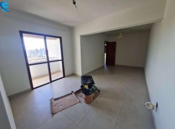 Foto 01 · Apto de 82,94 m², No Centro, Com Garagem, 3/4 (1 Suíte), Sacada Na Sala. Prédio Com 2 Elevadores E P