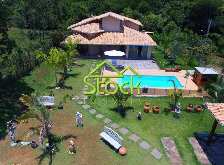 Casa Em Condomínio