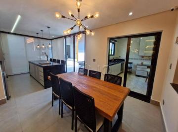 Casa · 255m² · 3 Quartos · 2 Vagas · Casa Em Vila Independência, Piracicaba/sp de 255 m² 3 Quartos À Venda por R$1.100.000