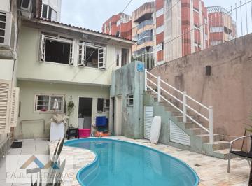 Casa · 240m² · 8 Quartos · Imoveis - Em Pantanal