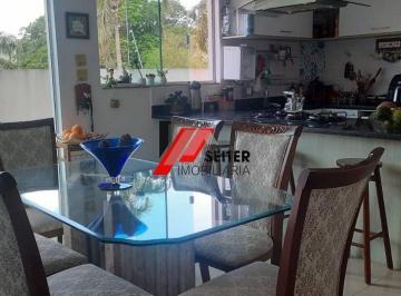Casa · 279m² · 4 Quartos · 3 Vagas · Casa a Venda Com 4 Quartos Sendo 4 Suítes, 5 Banheiros E 5 Vagas de Garagem, Com Area Total de 279 m²
