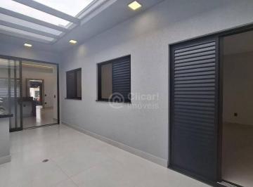 969d9b838465aebe79370d39f90b6a77.jpg · Belíssima Casa Nova, Moderna E Espaçosa Contendo 3 Dormitórios Sendo 1 Suíte À Venda, por R$800