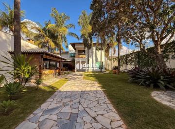 Casa · 801m² · 4 Quartos · 3 Vagas · Casa Residencial Com 4 Quartos Sendo 3 Suíte Disponível Para Venda No Bairro Jardim Karaíba Em Uberl