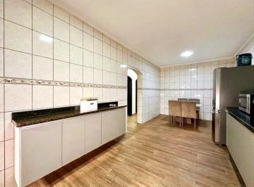 Casa · 270m² · 3 Quartos · 3 Vagas · Casa Em Vila Figueira, Suzano/sp de 0 m² 3 Quartos À Venda por R$980.000