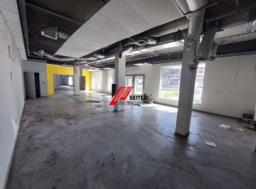 Comercial · 3009m² · 13 Vagas · Loja Para Alugar No Bairro Estreito Rua Coronel Pedro Demoro