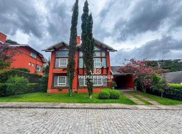 Casa · 263m² · 5 Quartos · 3 Vagas · Casa Em Iucas, Teresópolis/rj de 263 m² 5 Quartos À Venda por R$1.799.000