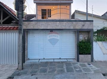 Casa · 188m² · 4 Quartos · 2 Vagas · Casa a Venda Com 4 Quartos No Bairro Santo Antônio