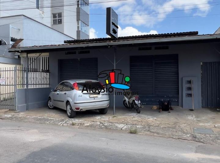 Casa À Venda, 4 Quartos, 2 Suítes, 4 Vagas, Centro - Sete Lagoas/mg