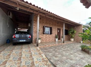 Casa · 240m² · 4 Quartos · 2 Vagas · Casa de Esquina a Venda, Imobiliária Santa Cruz Do Sul
