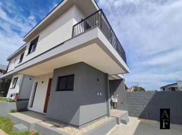 Casa · 73m² · 2 Quartos · Casa Sobrado Em Ambrósio, Garopaba/sc