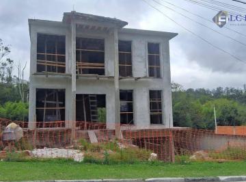 Casa · 328m² · 3 Quartos · 2 Vagas · Casa Em Jardim Caiapia, Cotia/sp de 328 m² 3 Quartos À Venda por R$700.000