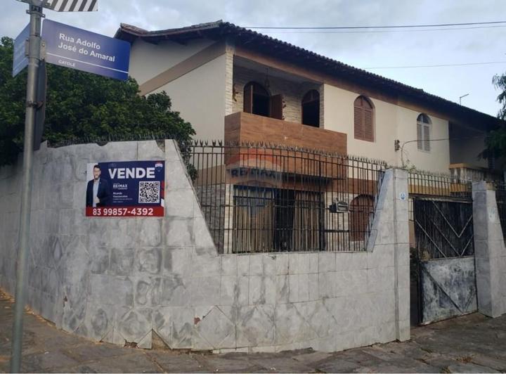 Casa Charmosa E Espaçosa No Catolé, Campina Grande