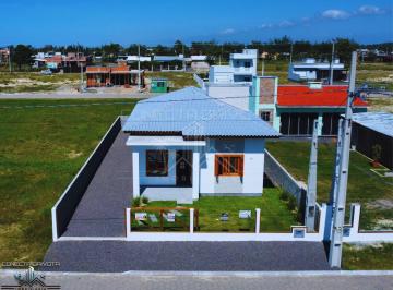 Casa · 87m² · 2 Quartos · 3 Vagas · Casa Nova