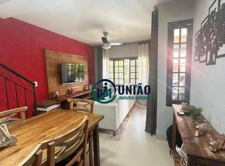 Casa Com 3 Quartos À Venda, 85 m² por R$530.000 - Itaipu - Niterói/rj