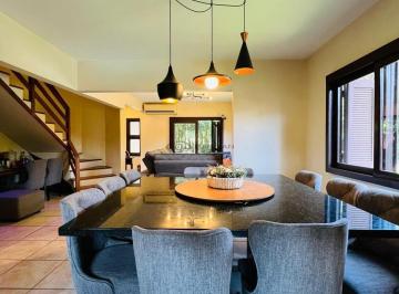 Casa · 220m² · 3 Quartos · 2 Vagas · Linda Casa Semimobiliada À Venda - Imobiliária de Santa Cruz Do Sul