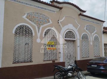 Casa · 385m² · 5 Quartos · Imoveis - No Centro
