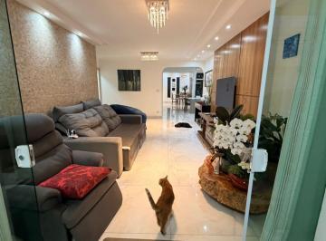 fb9c22acb6b04befaea77f90c47de9d5.jpg · Casa Para Venda Em Uberlândia/mg - 3 Dorm. 200 m² Área Útil