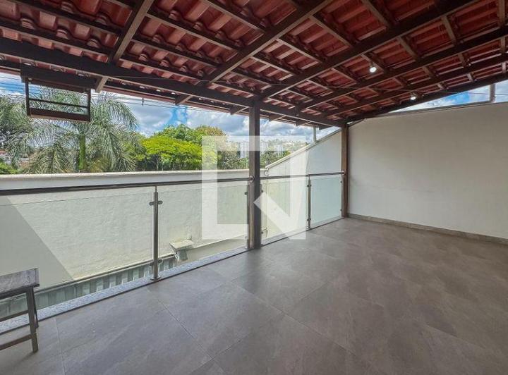 Casa À Venda - Colonial, 3 Quartos, 173 m² - Contagem