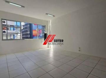 Comercial · 36m² · Sala Comercial À Venda No Centro de Florianópolis