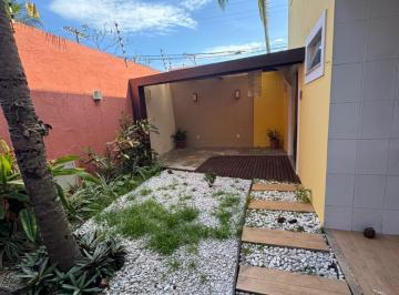 Casa · 230m² · 4 Quartos · 2 Vagas · Casa 4/4 Com Suítes - Condomínio Villa Das Mares