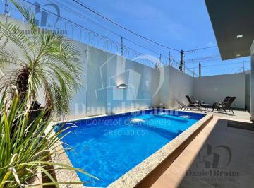 Foto 01 · Casa de 3 Quartos, Sendo 1 Suíte, Com Piscina, No Jardim Vitoria