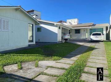 Casa · 115m² · 3 Quartos · Casa No Centro de Garopaba