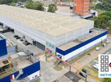 19a2acb7732c5a64df972be22924fa96.jpg · Galpão – Centro Logístico (1.733,69 M&sup2;), 4 Banheiros, 6 Vagas. Acesso Direto Ao Principal Hub Rodoviá