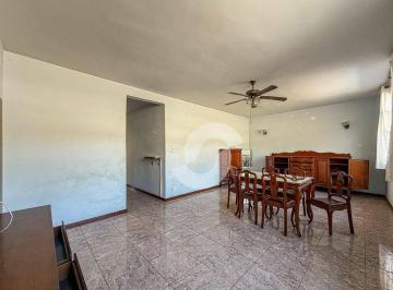 Casa · 180m² · 3 Quartos · 3 Vagas · Casa Em Fonseca, Niterói/rj de 180 m² 3 Quartos À Venda por R$590.000