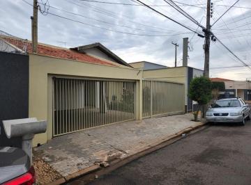 Casa · 360m² · 3 Quartos · 2 Vagas · Casa Em Jardim Maria Izabel, Marília/sp de 360 m² 3 Quartos Para Locação R$4.500,00/mes