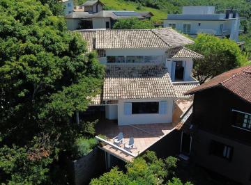 Casa · 290m² · 4 Quartos · 4 Vagas · Casa de Alvenaria, Loteamento Village, Bairro Ambrósio