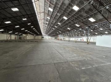 Comercial · 4000m² · 30 Vagas · Galpão Para Locação Em Cajamar, Altos de Jordanésia (Jordanésia), 10 Banheiros, 30 Vagas
