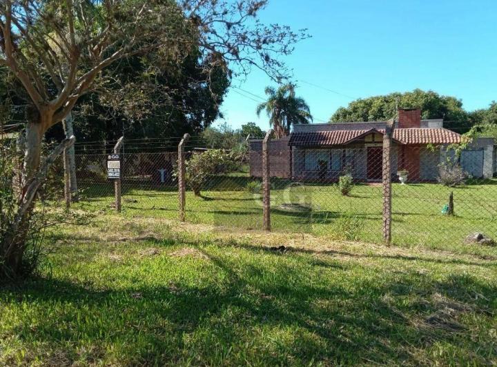 Casa Bem Localizada Em Itapuã