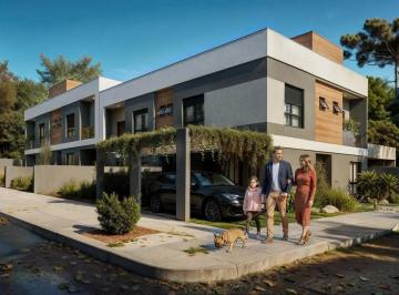 Casa · 120m² · 3 Quartos · 2 Vagas · Sobrado Com 3 Dormitórios No Bairro Vila Verde