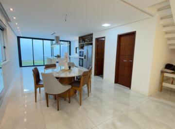 Casa · 288m² · 3 Quartos · 2 Vagas · Casa Para Venda Em Cabo Frio, Portinho, 3 Dormitórios, 2 Suítes, 4 Banheiros, 2 Vagas