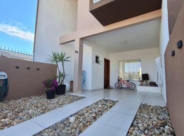 Casa · 78m² · 2 Quartos · 1 Vaga · Sobrado Mobiliado Em Balneário Piçarras Sc