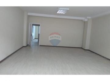 Comercial · 135m² · Salão Comercial Em São José Dos Campos