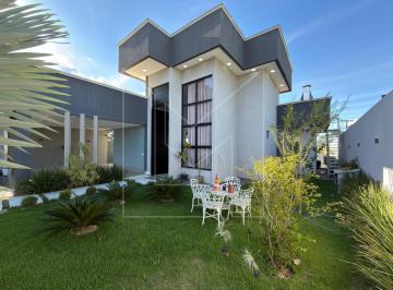 Casa · 269m² · 3 Quartos · 3 Vagas · Casa Em Condomínio Para Venda Em Caldas Novas, 3 Dormitórios, 1 Suíte, 3 Banheiros, 3 Vagas