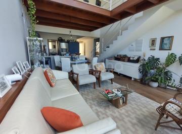 Casa · 246m² · 3 Quartos · 2 Vagas · Casa Residencial de 246 m² Com 3 Quartos Nos Açores